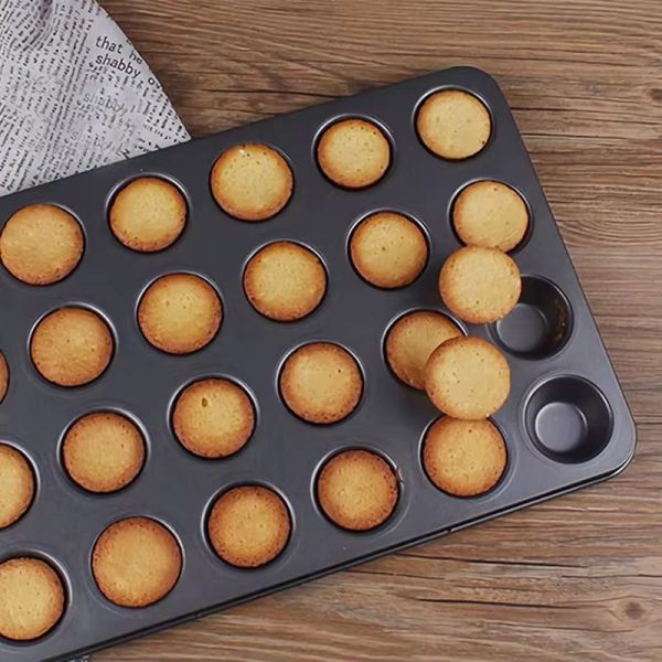24-Hole Mini Cupcake Pan MOQ 240pcs . FOB 🇨🇳 $1.65 - Image 4