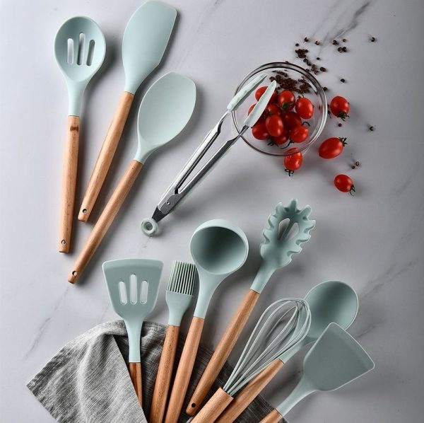 Silicone Tool Set MOQ 100 per colour. FOB 🇨🇳 $3.75 per set - Image 2