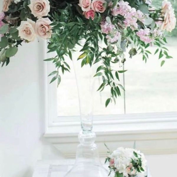 Glass Clear Vase MOQ 72 pcs . FOB 🇨🇳 $8.95