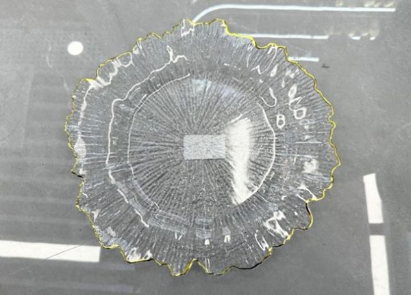 Plastic leaf underplates